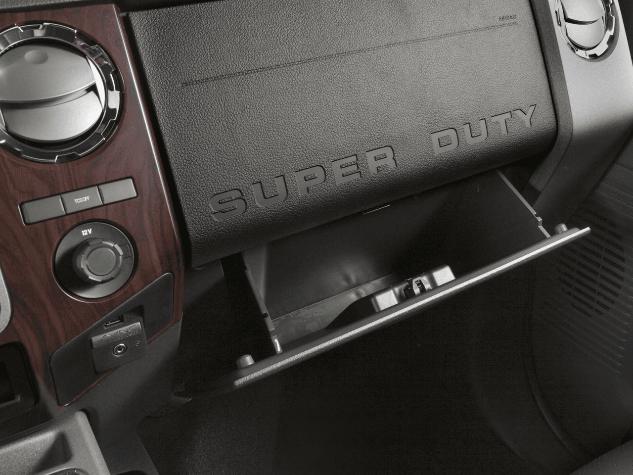 2016 Ford Super Duty F-450 DRW 4WD Crew Cab 172" Lariat - Interior Glove Box