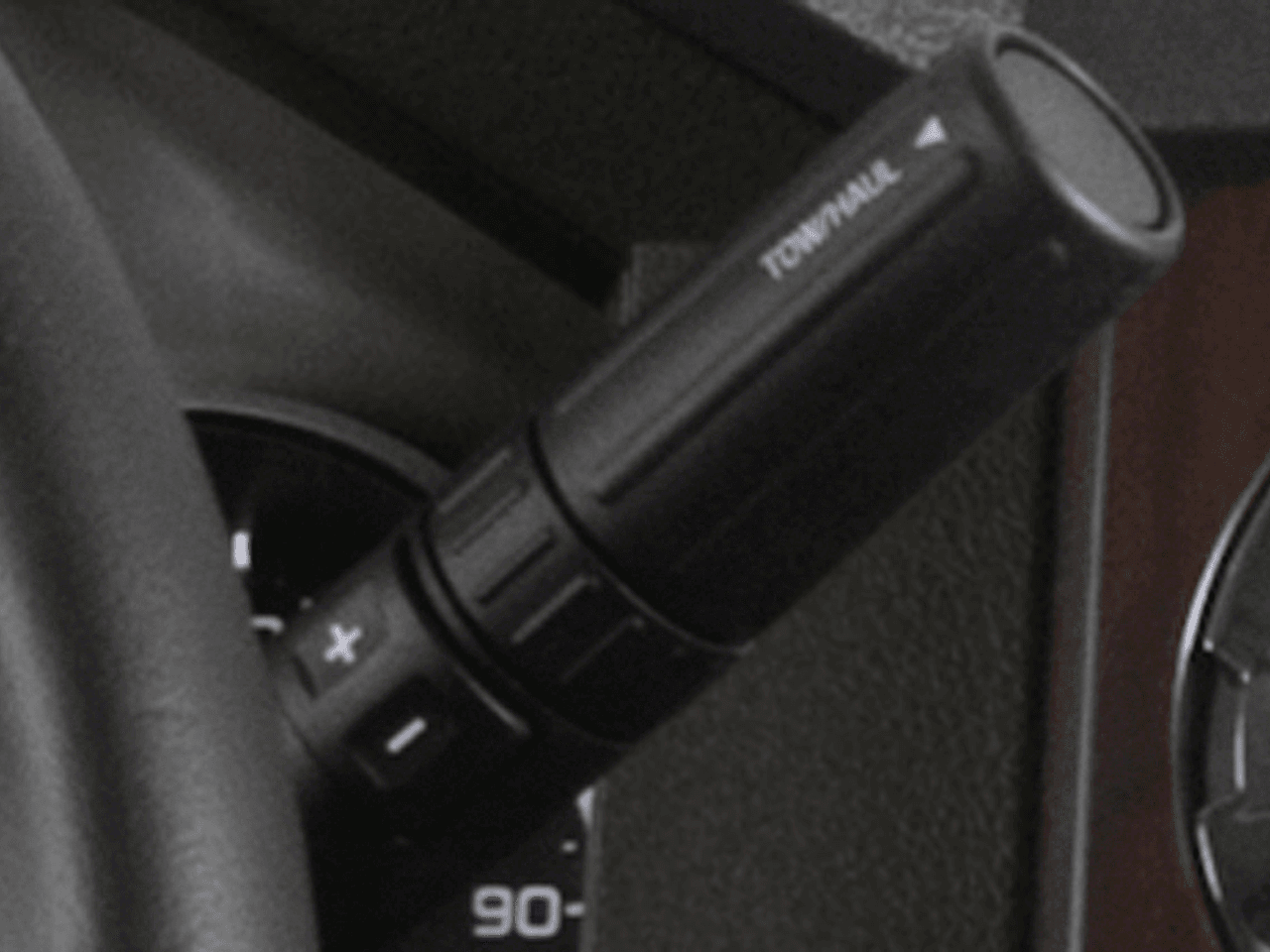 2016 Ford Super Duty F-350 DRW 4WD Crew Cab 172" Lariat - Interior Gear Shift Feature