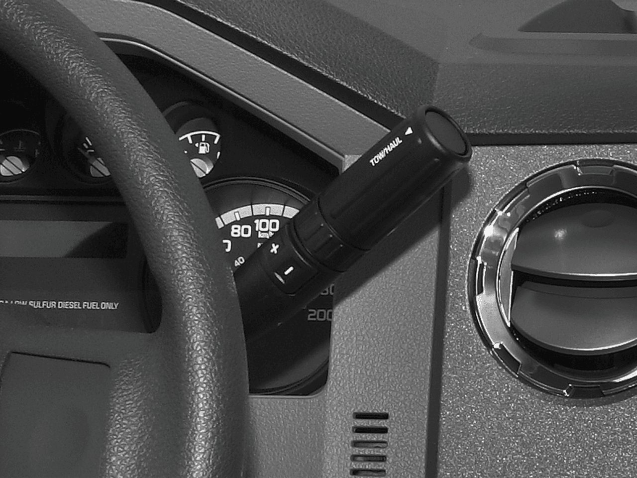 2016 Ford Super Duty F-350 DRW 2WD Reg Cab 137" XLT - Interior Gear Shift Feature