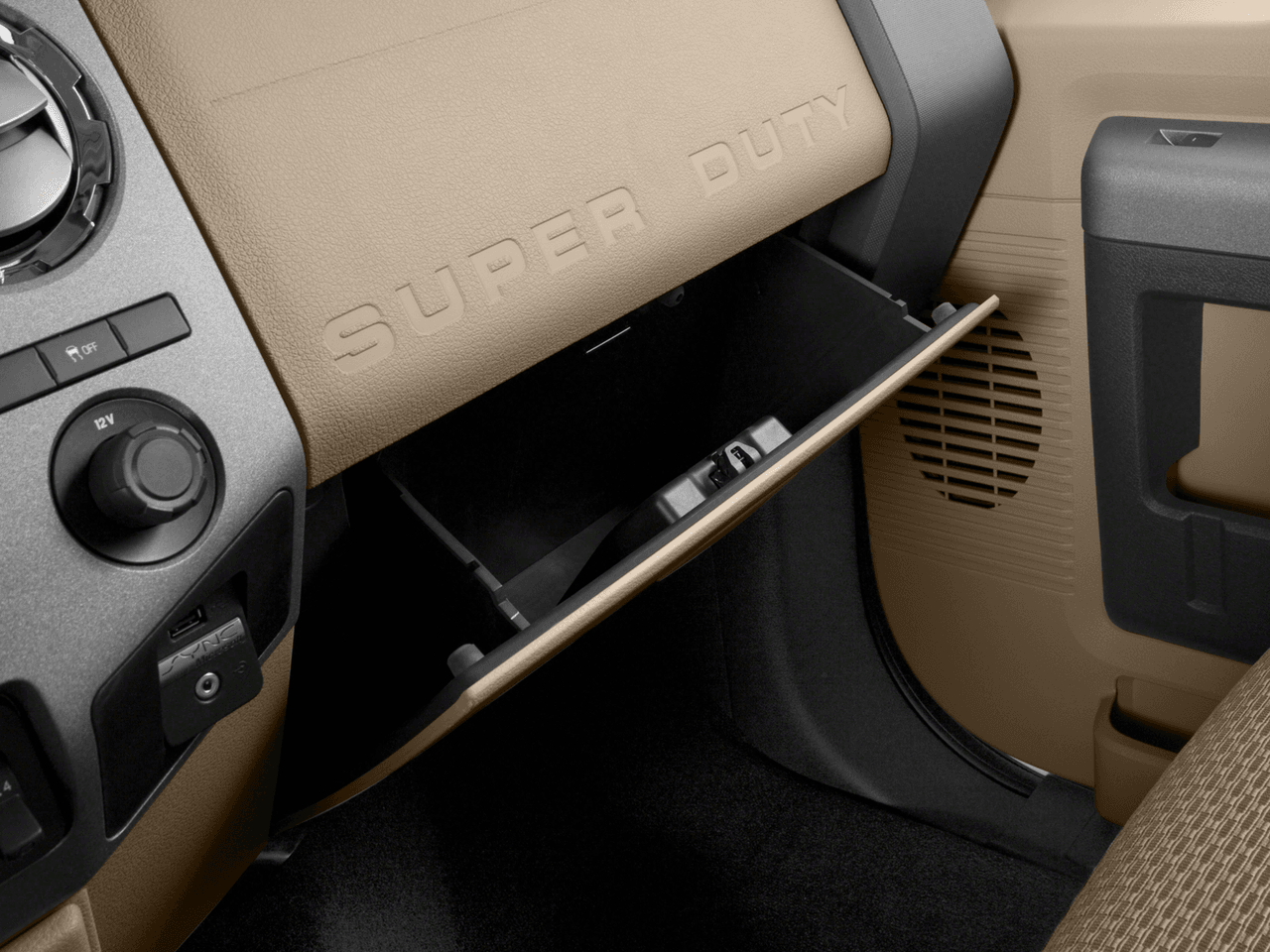 2016 Ford Super Duty F-350 SRW 2WD Crew Cab 156" XL - Interior Glove Box