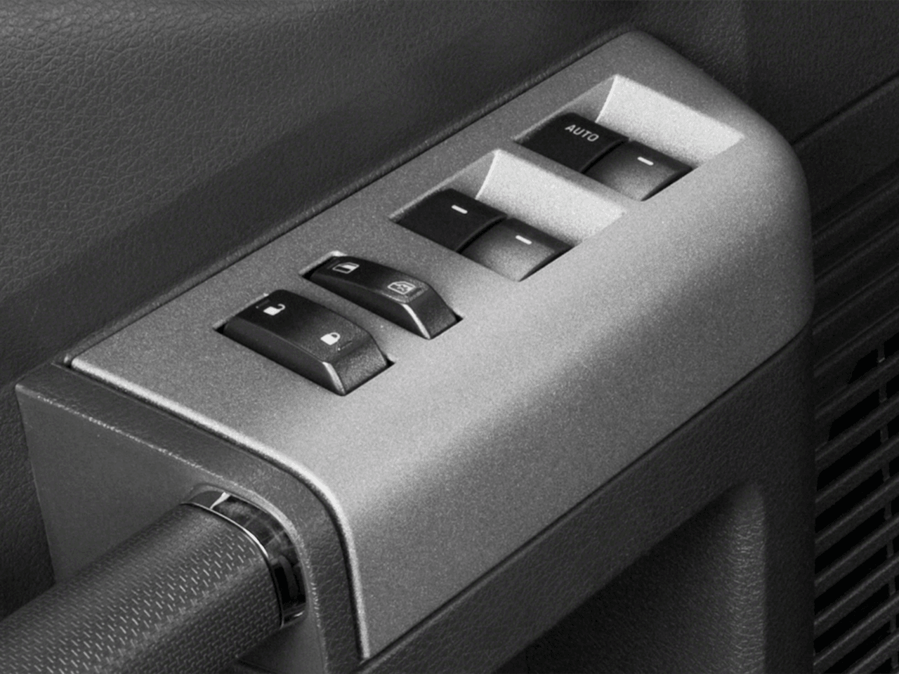 2016 Ford Super Duty F-250 SRW 2WD Crew Cab 172" XLT - Interior Driver's Door, Interior Controls Feature