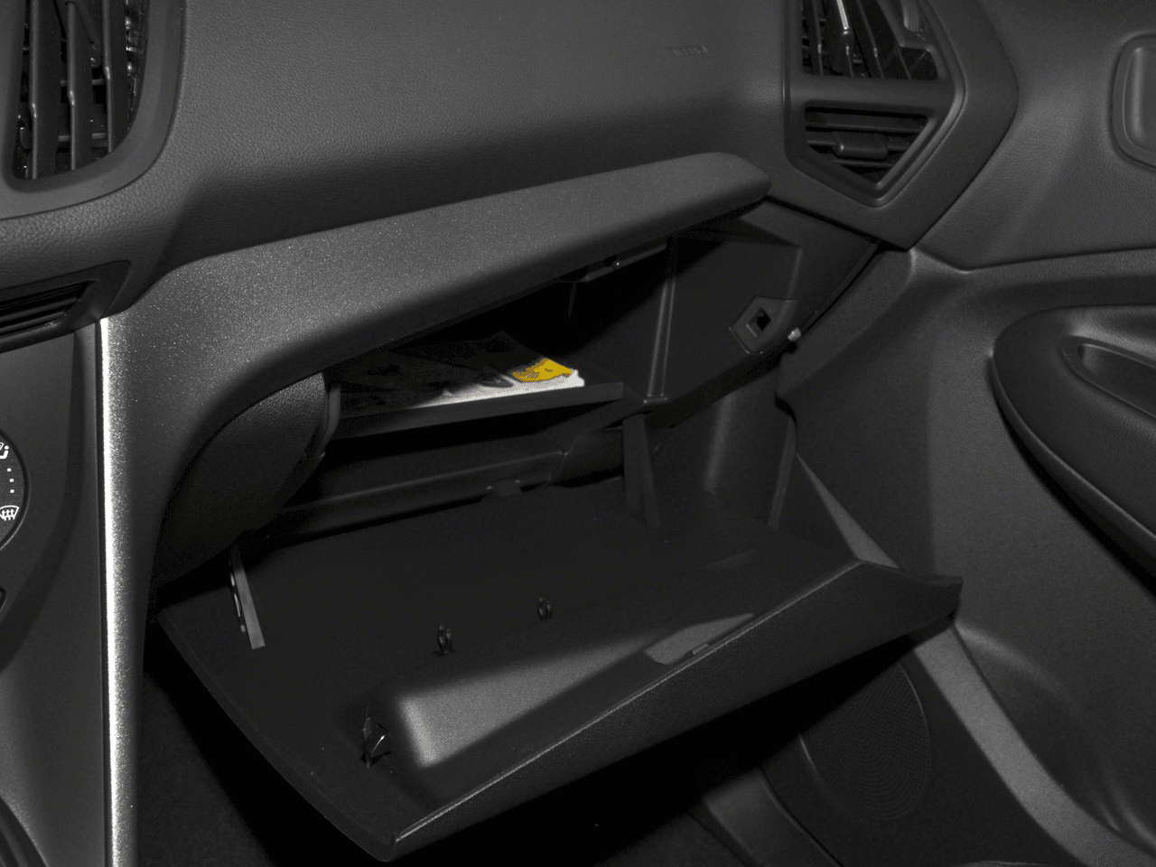 2016 Ford Escape FWD 4dr SE - Interior Glove Box