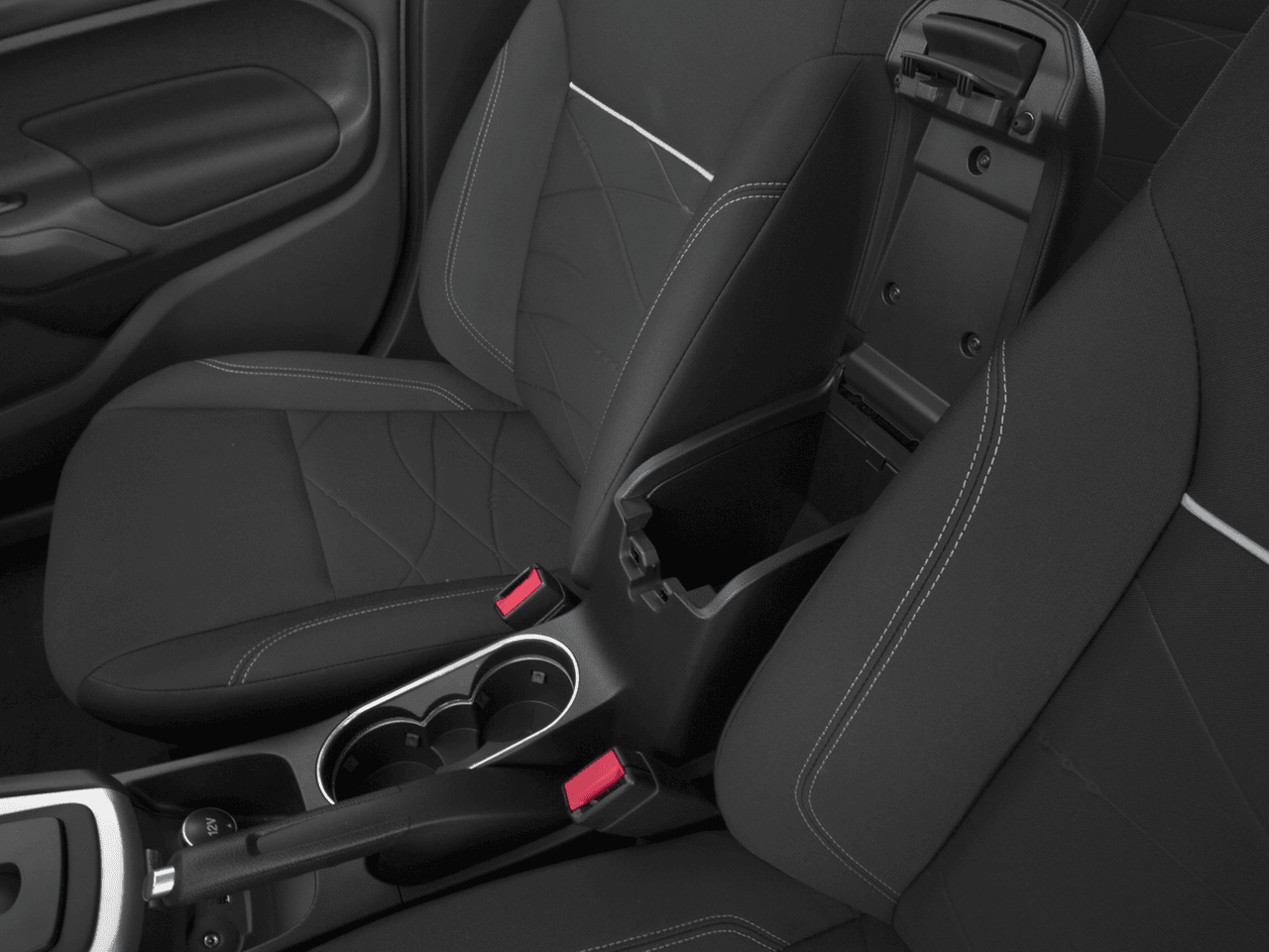 2016 Ford Fiesta 5dr HB SE - Interior Center Storage Console