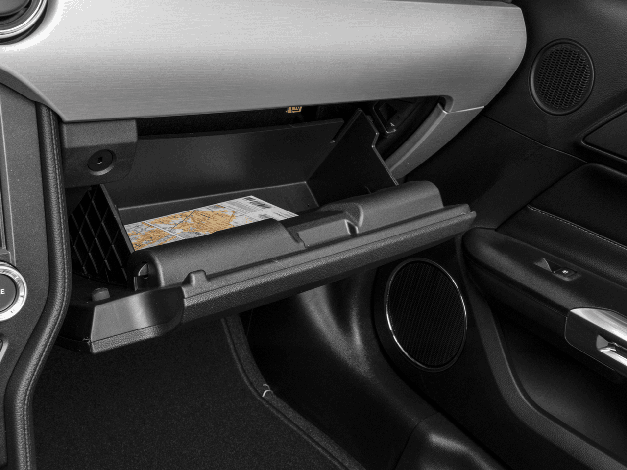 2016 Ford Mustang 2dr Conv GT Premium - Interior Glove Box