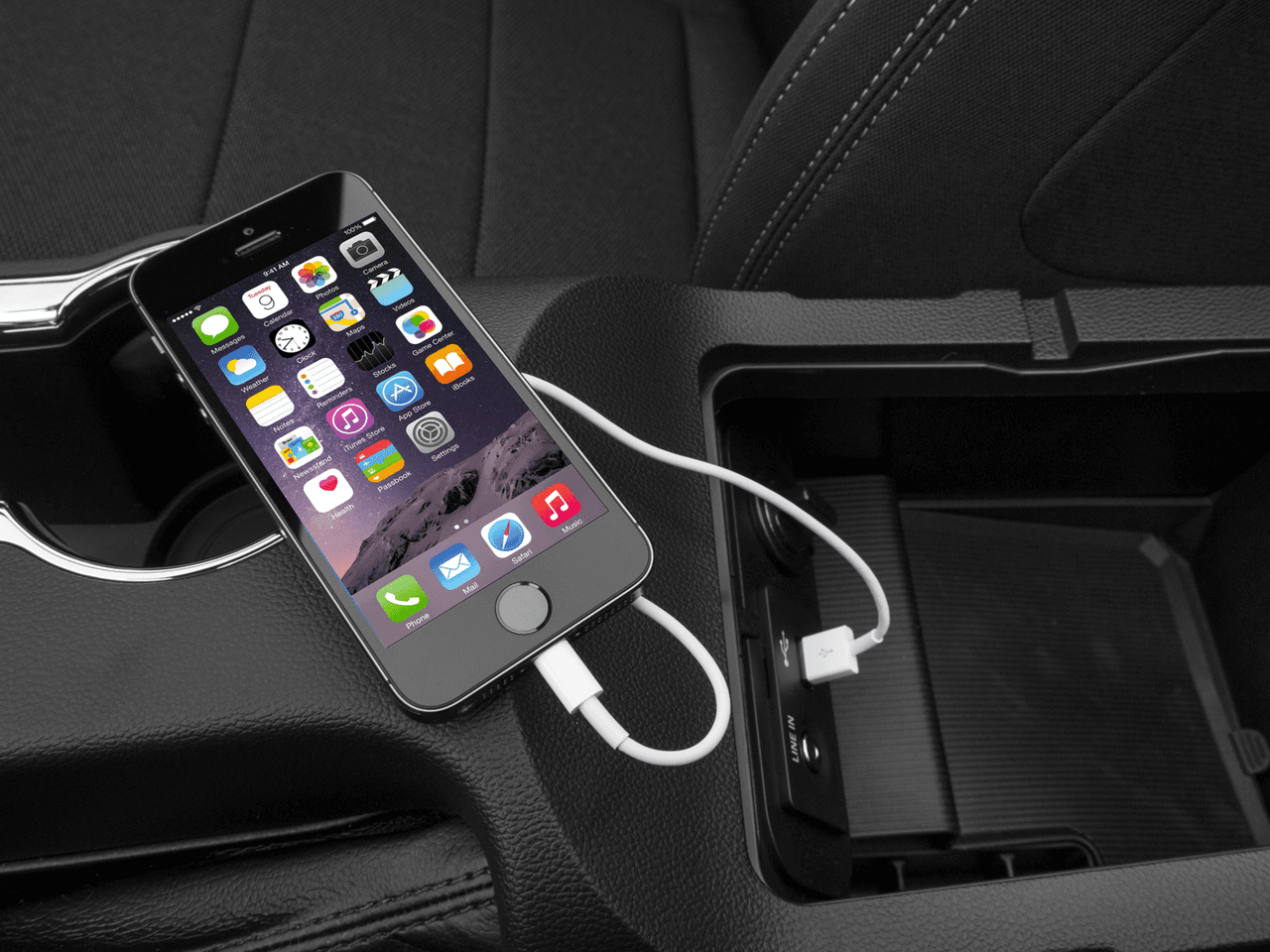 2016 Ford Mustang 2dr Conv EcoBoost Premium - Interior iPod/MP3 Dock with Player