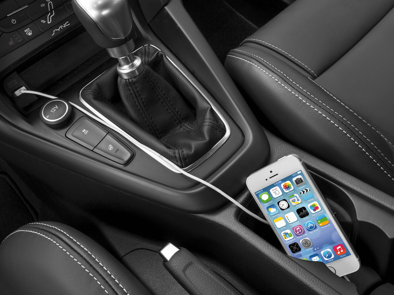 2016 Ford Focus 5dr HB ST - Interior iPod/MP3 Dock with Player