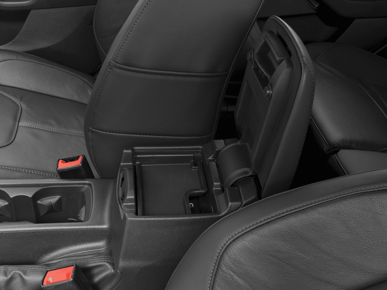 2016 Ford Focus 5dr HB Titanium - Interior Center Storage Console