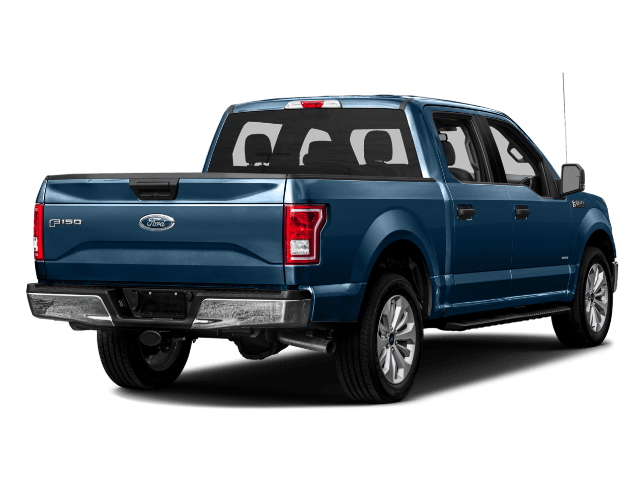 2016 Ford F-150 4WD SuperCrew 145" XLT - Rear 3/4, facing to the right