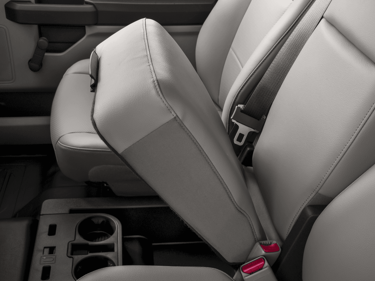 2016 Ford F-150 2WD SuperCab 163" XL - Interior Center Storage Console