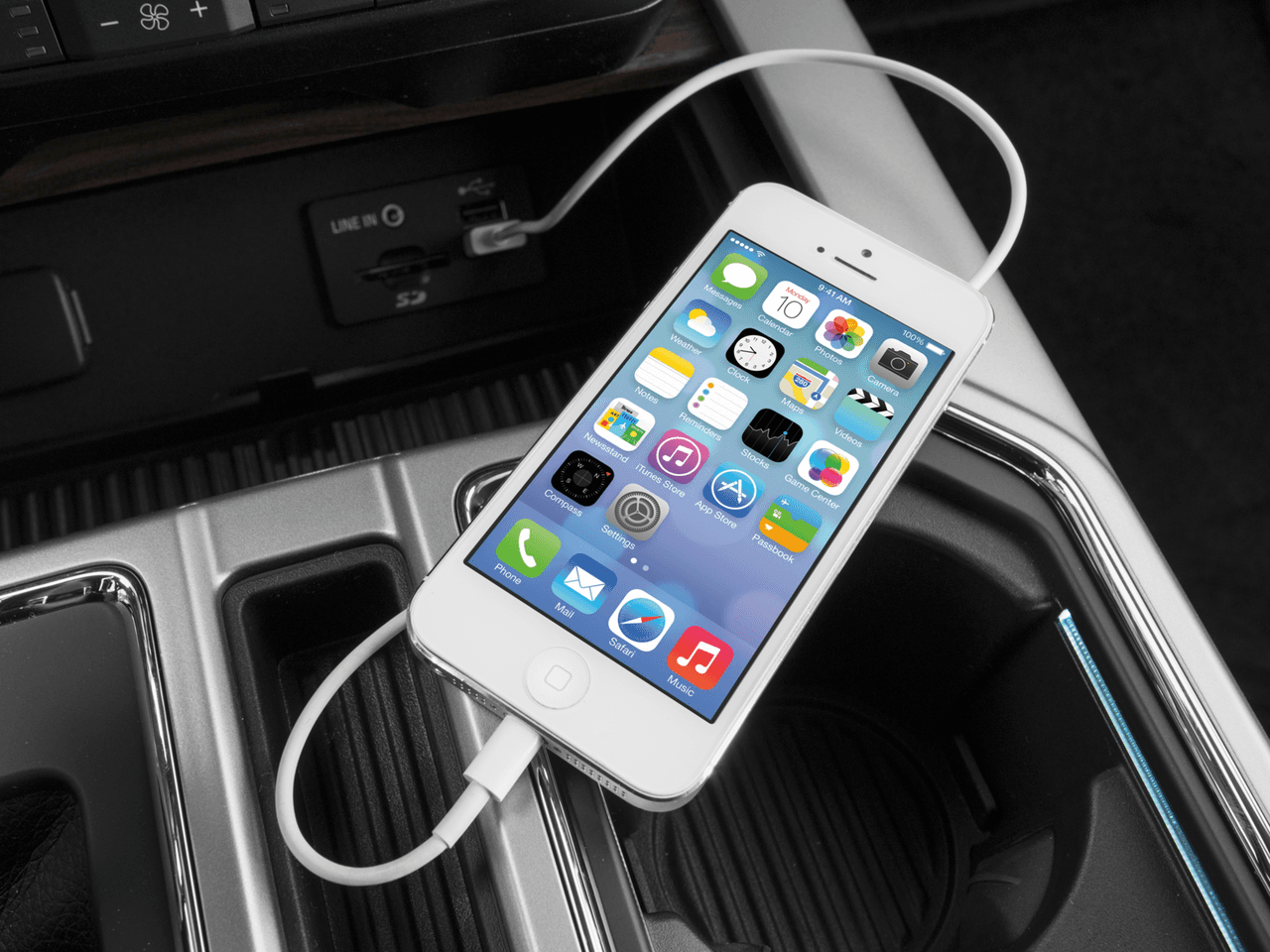 2016 Ford F-150 2WD SuperCrew 157" Lariat - Interior iPod/MP3 Dock with Player