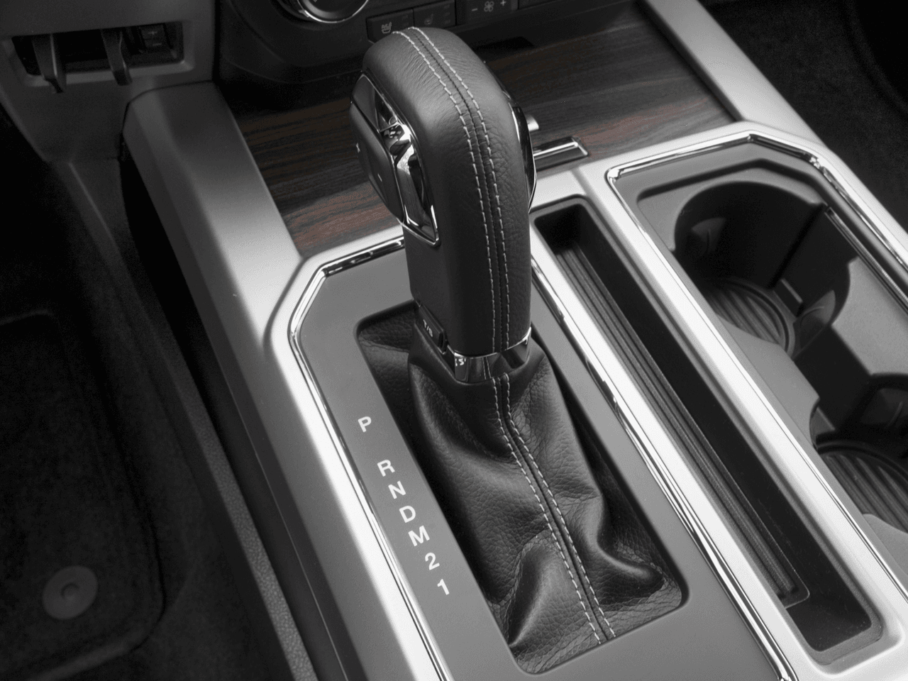 2016 Ford F-150 2WD SuperCrew 145" Lariat - Interior Gear Shift Feature