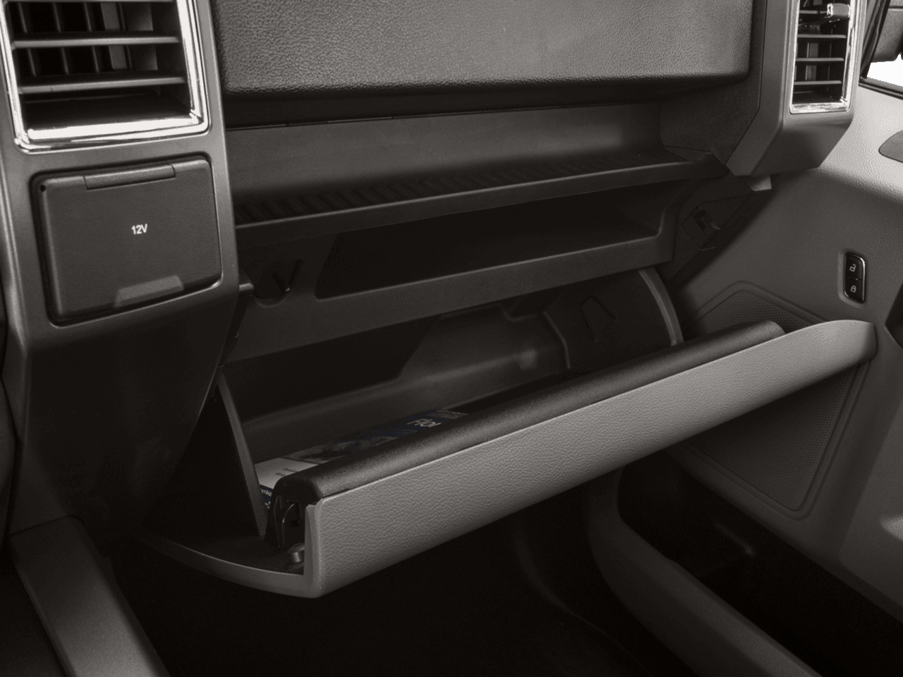 2016 Ford F-150 4WD SuperCrew 157" XLT - Interior Glove Box