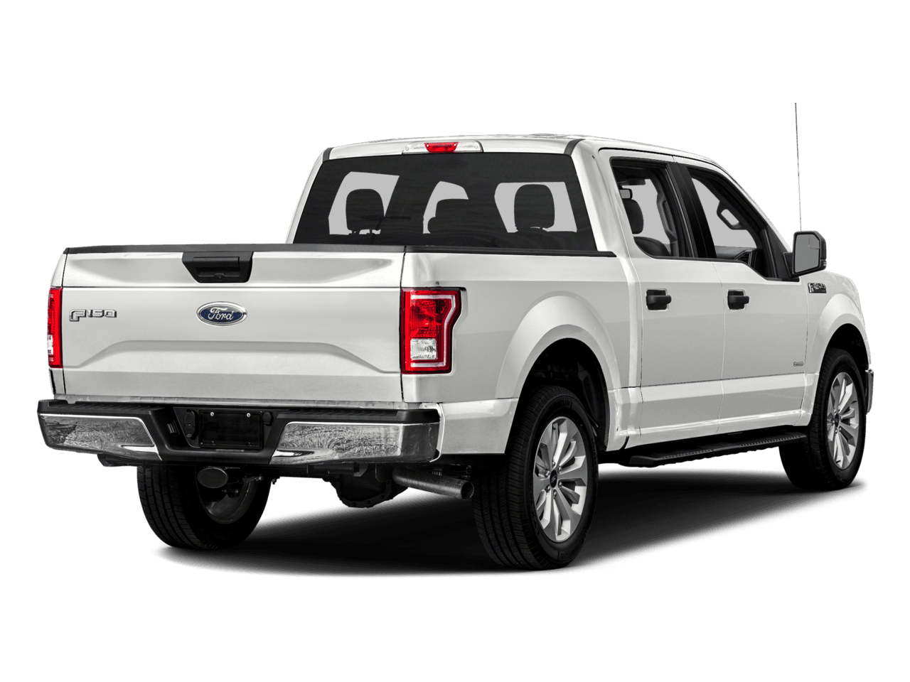 2016 Ford F-150 2WD SuperCrew 157" XLT - Rear 3/4, facing to the right
