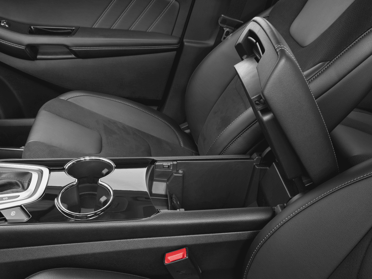 2016 Ford Edge 4dr Sport AWD - Interior Center Storage Console