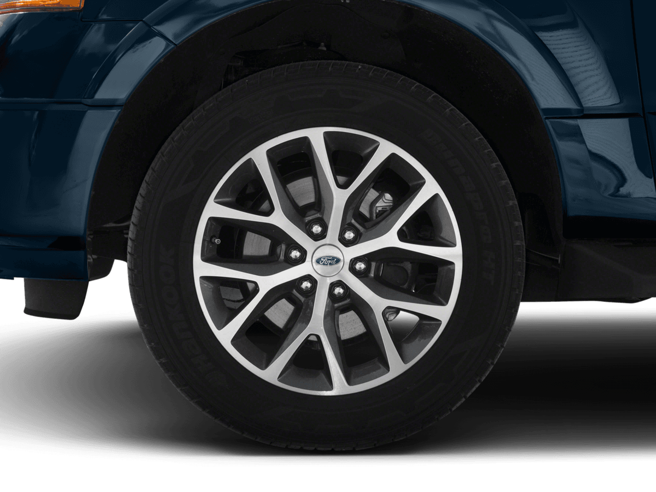 2017 Ford Expedition XLT 4x4 - Interior Wheel