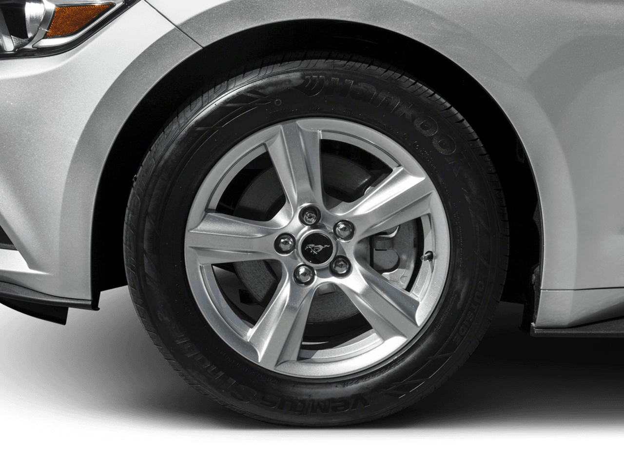 2017 Ford Mustang V6 Convertible - Interior Wheel