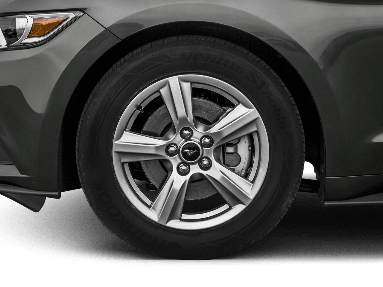 2017 Ford Mustang V6 Fastback - Interior Wheel