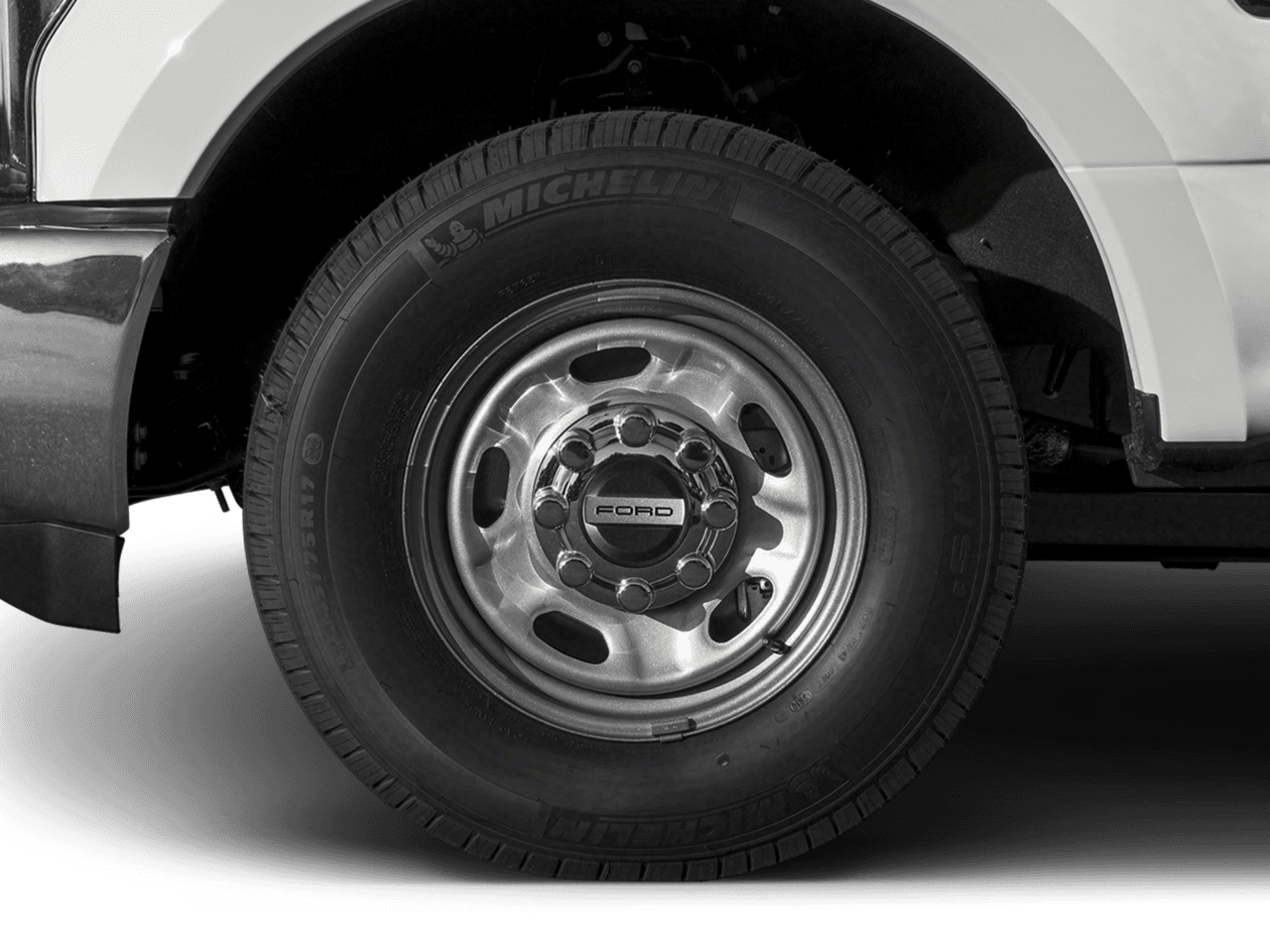 2017 Ford Super Duty F-350 SRW XL 2WD Crew Cab 8' Box - Interior Wheel