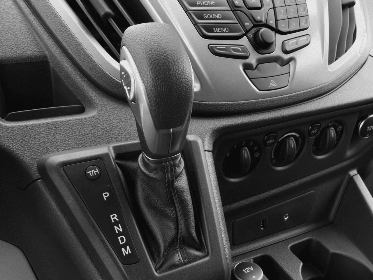 2017 Ford Transit Wagon T-350 148" Med Roof XLT Sliding RH Dr - Interior Gear Shift Feature