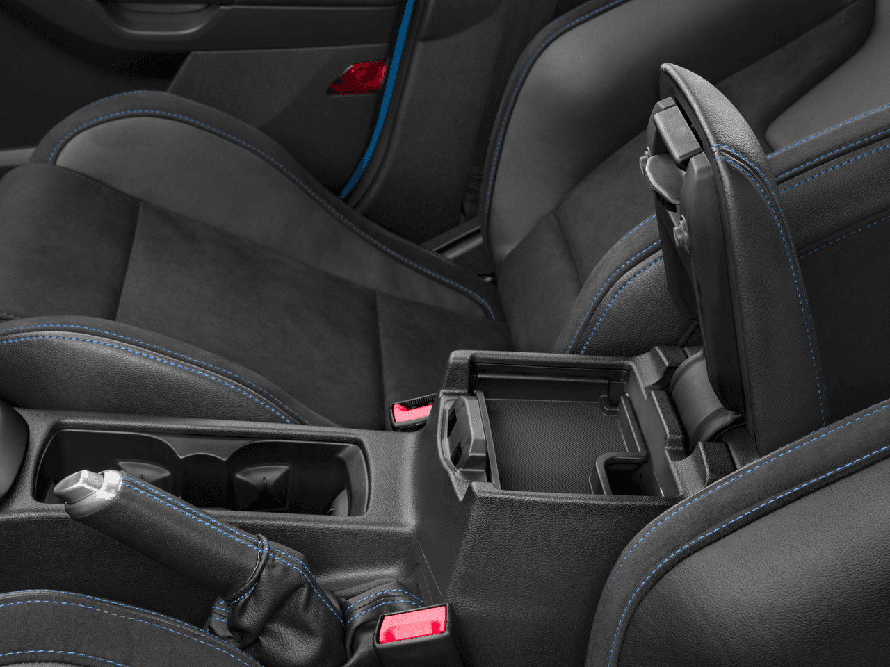 2017 Ford Focus RS Hatch - Interior Center Storage Console