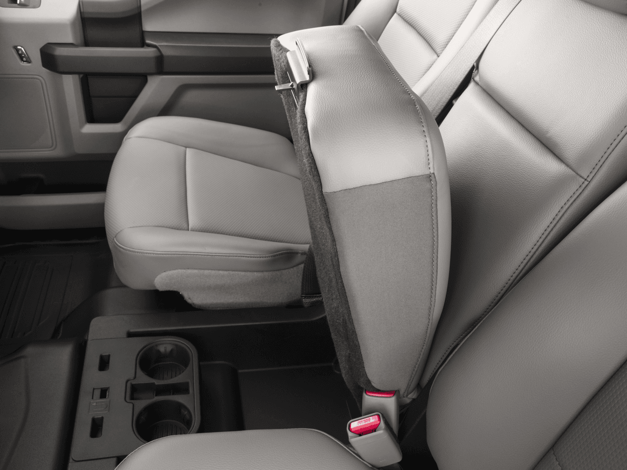 2017 Ford F-150 XL 2WD SuperCrew 5.5' Box - Interior Center Storage Console