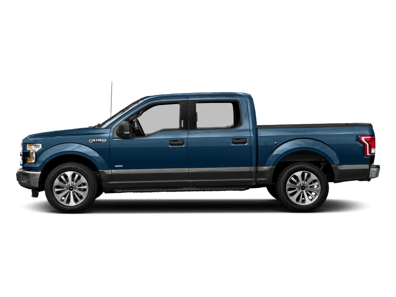2017 Ford F-150 XLT 2WD SuperCrew 5.5' Box - Profile, facing to the left