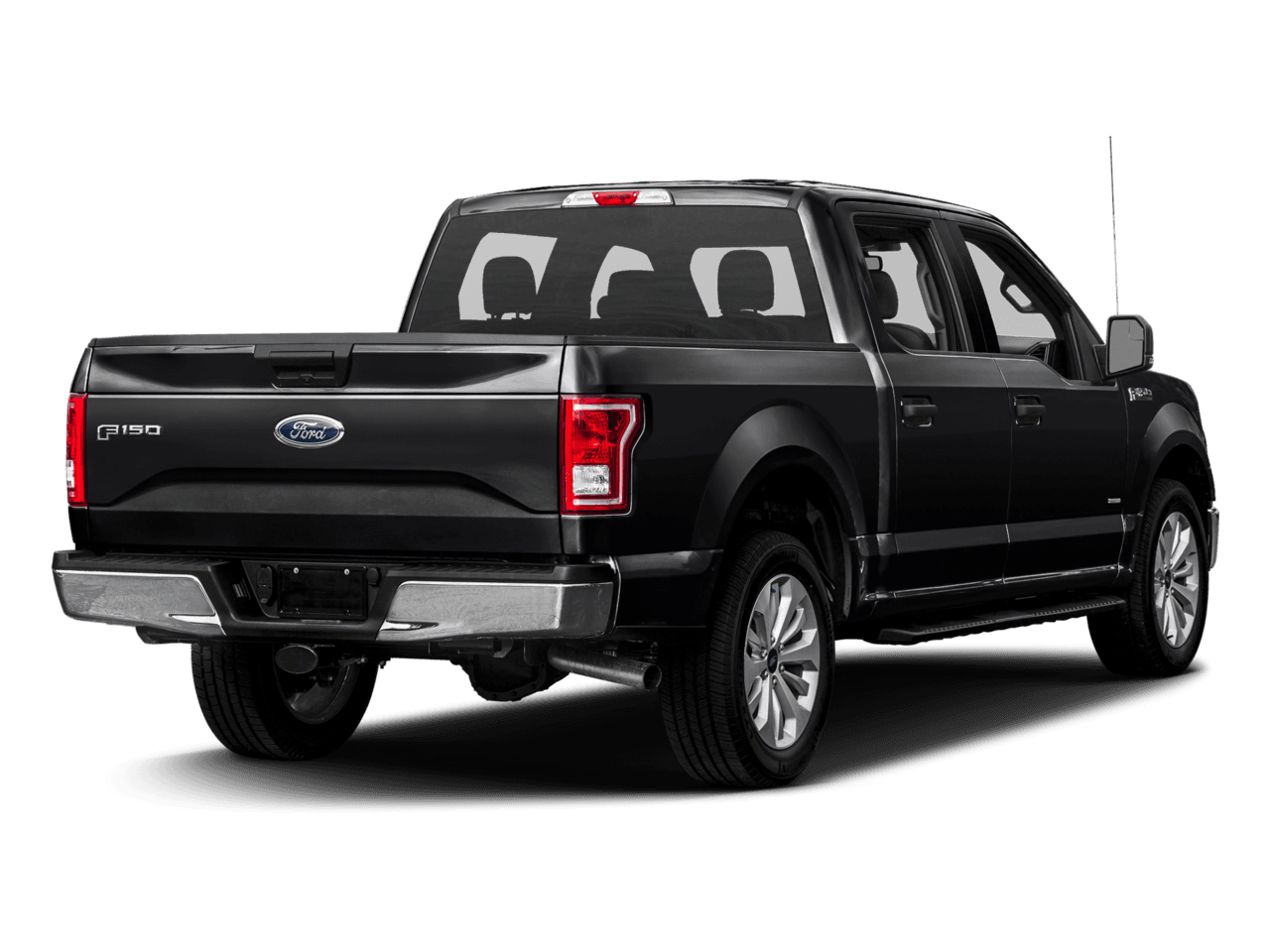 2017 Ford F-150 XLT 2WD SuperCrew 5.5' Box - Rear 3/4, facing to the right