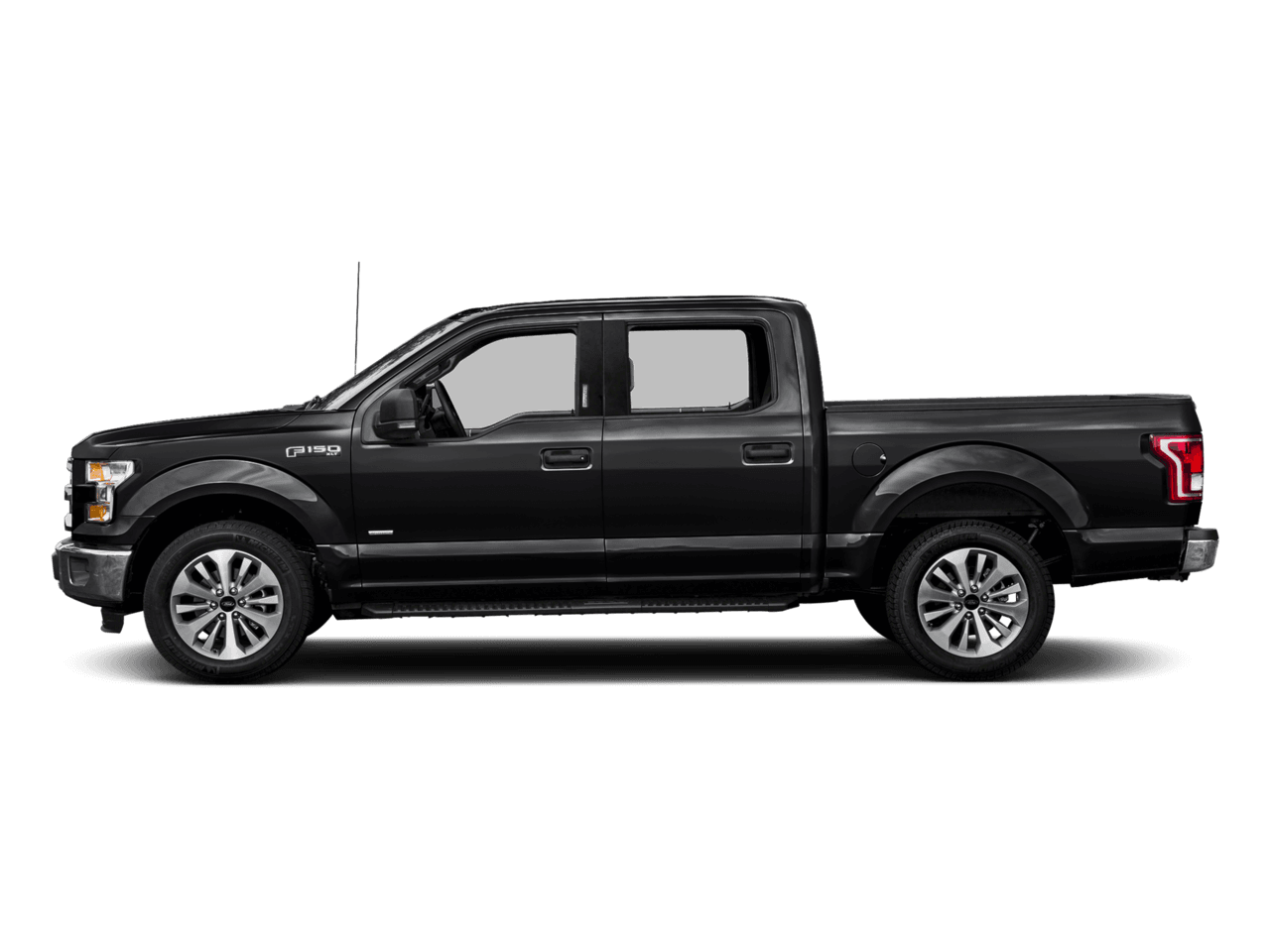 2017 Ford F-150 XLT 4WD SuperCrew 5.5' Box - Profile, facing to the left
