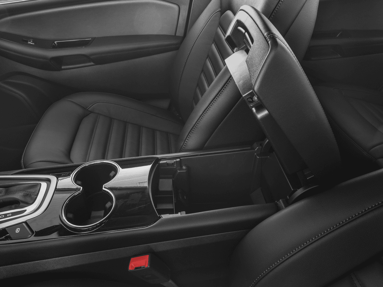 2017 Ford Edge SEL AWD - Interior Center Storage Console