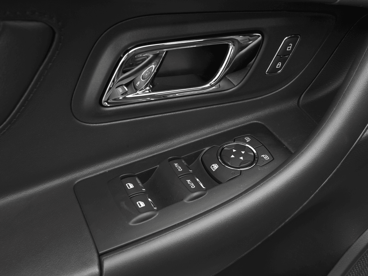 2017 Ford Taurus SE FWD - Interior Driver's Door, Interior Controls Feature
