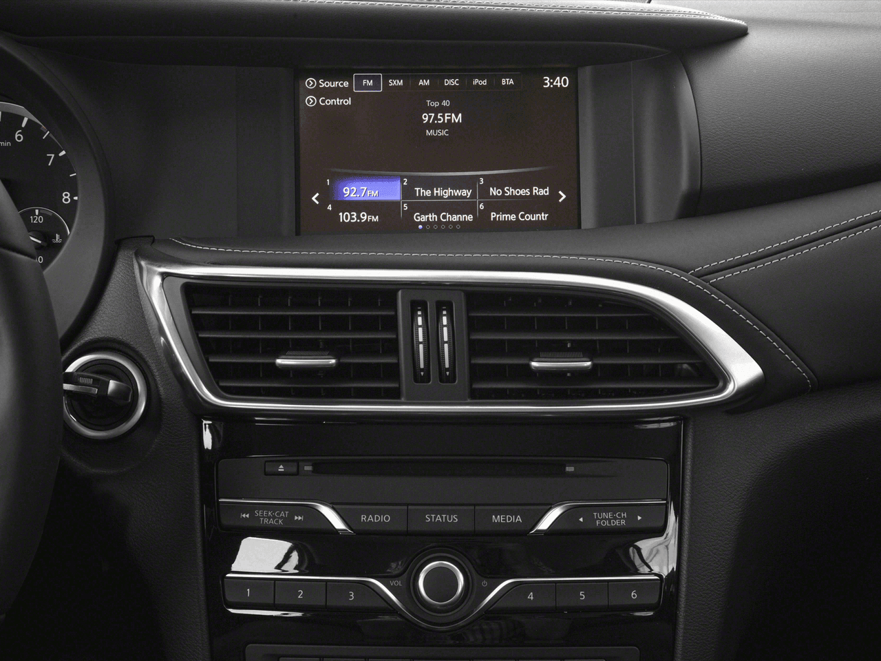 2018 INFINITI QX30 Premium - Interior Stereo System