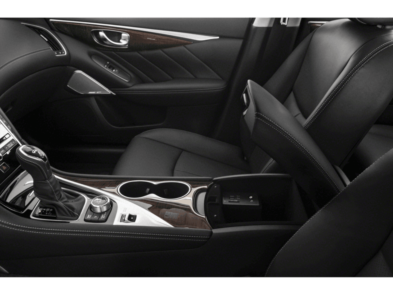2018 INFINITI Q50 2.0t LUXE - Interior Center Storage Console