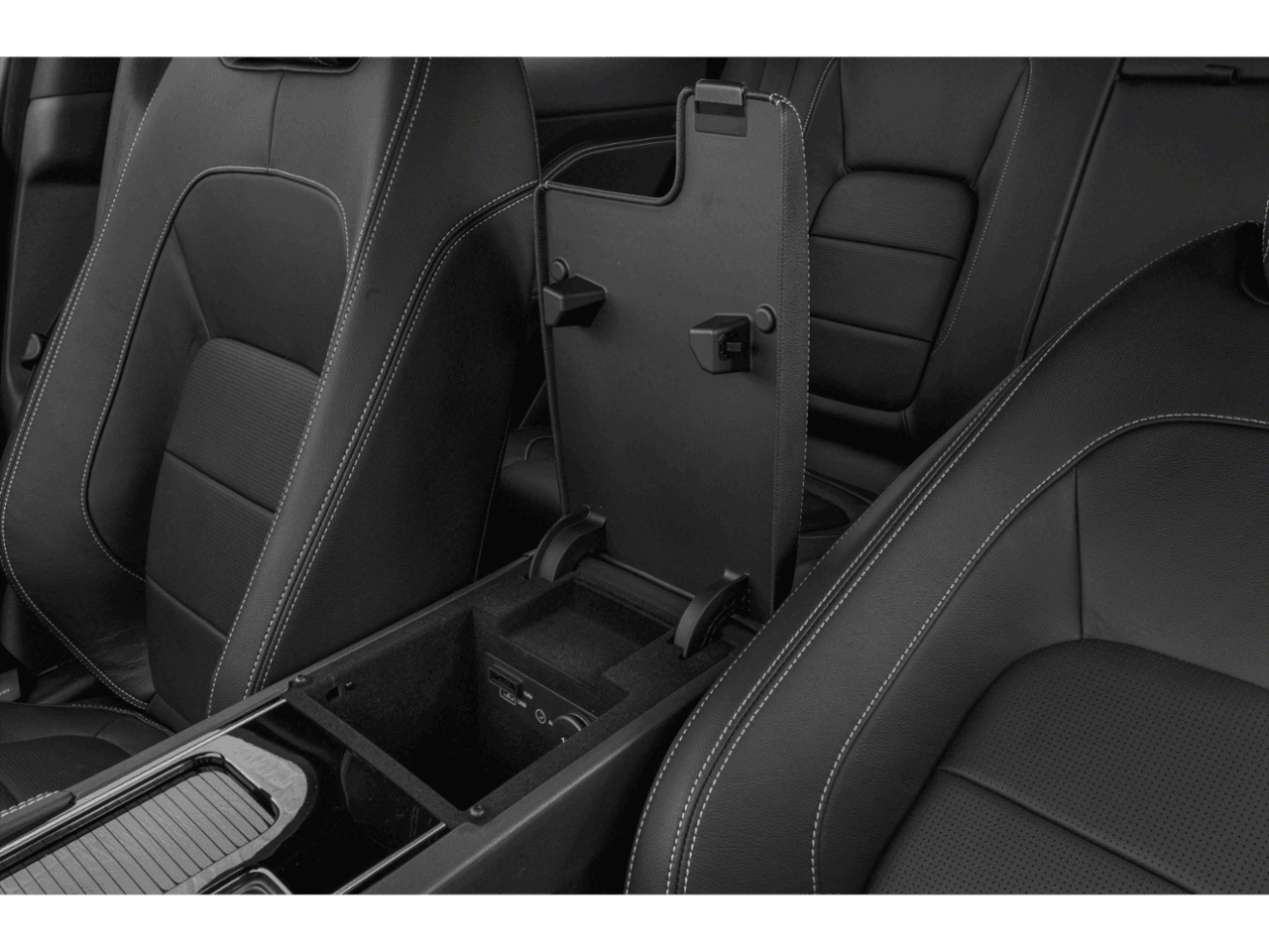 2018 Jaguar F-PACE 25t R-Sport - Interior Center Storage Console