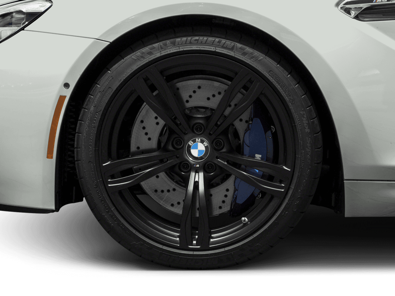 2018 BMW M6  - Interior Wheel