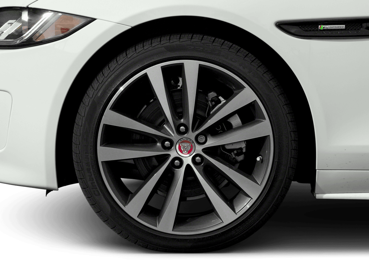 2018 Jaguar XE 20d R-Sport - Interior Wheel