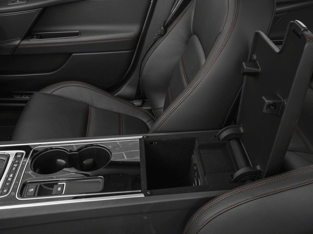 2018 Jaguar XE 35t Premium - Interior Center Storage Console