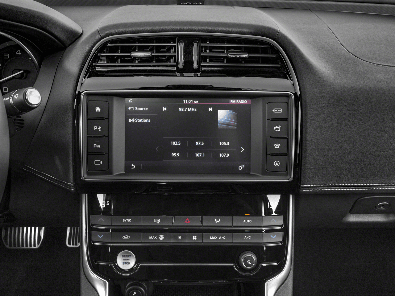 2018 Jaguar XE S - Interior Stereo System