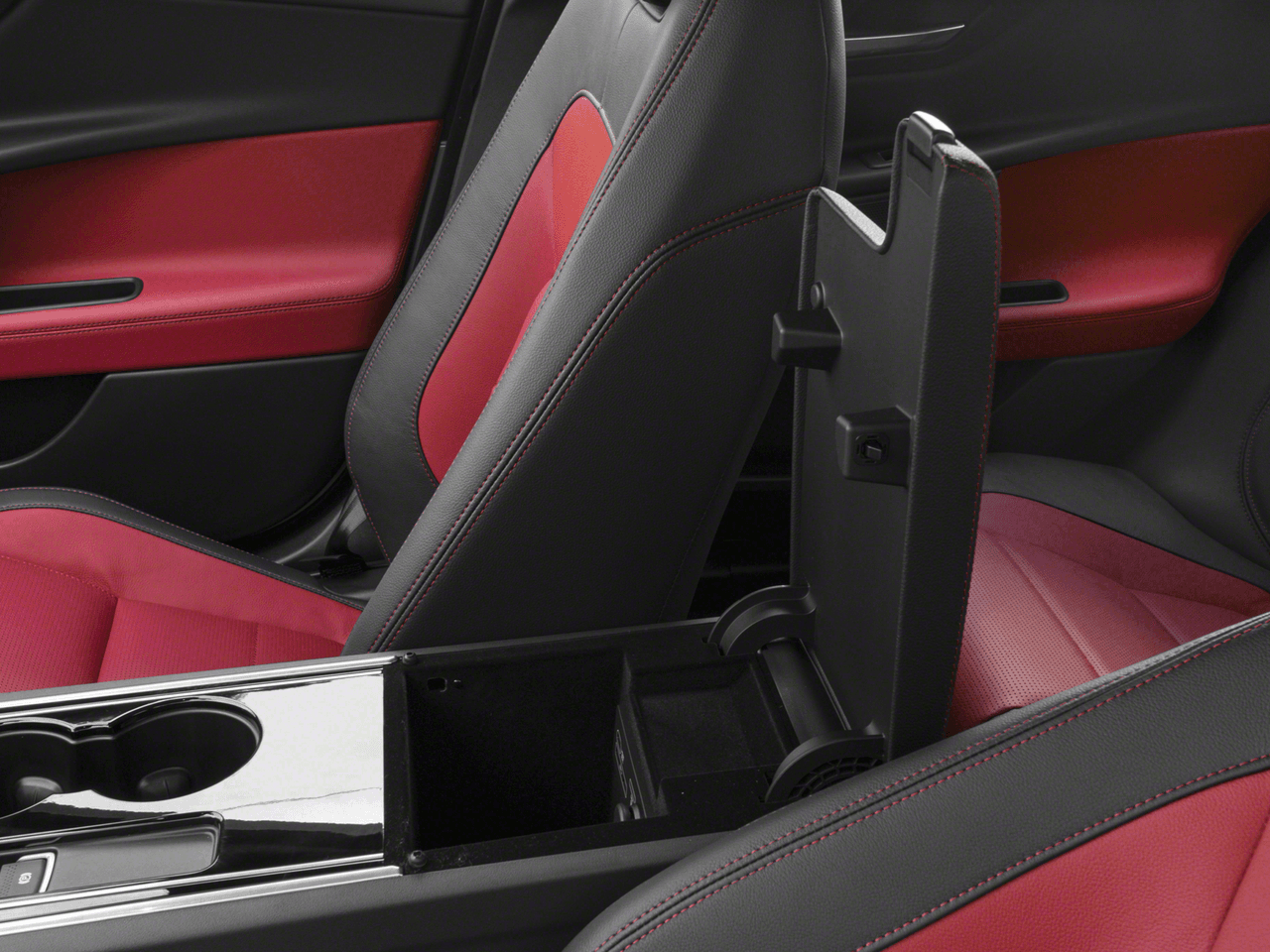 2018 Jaguar XE 25t R-Sport - Interior Center Storage Console