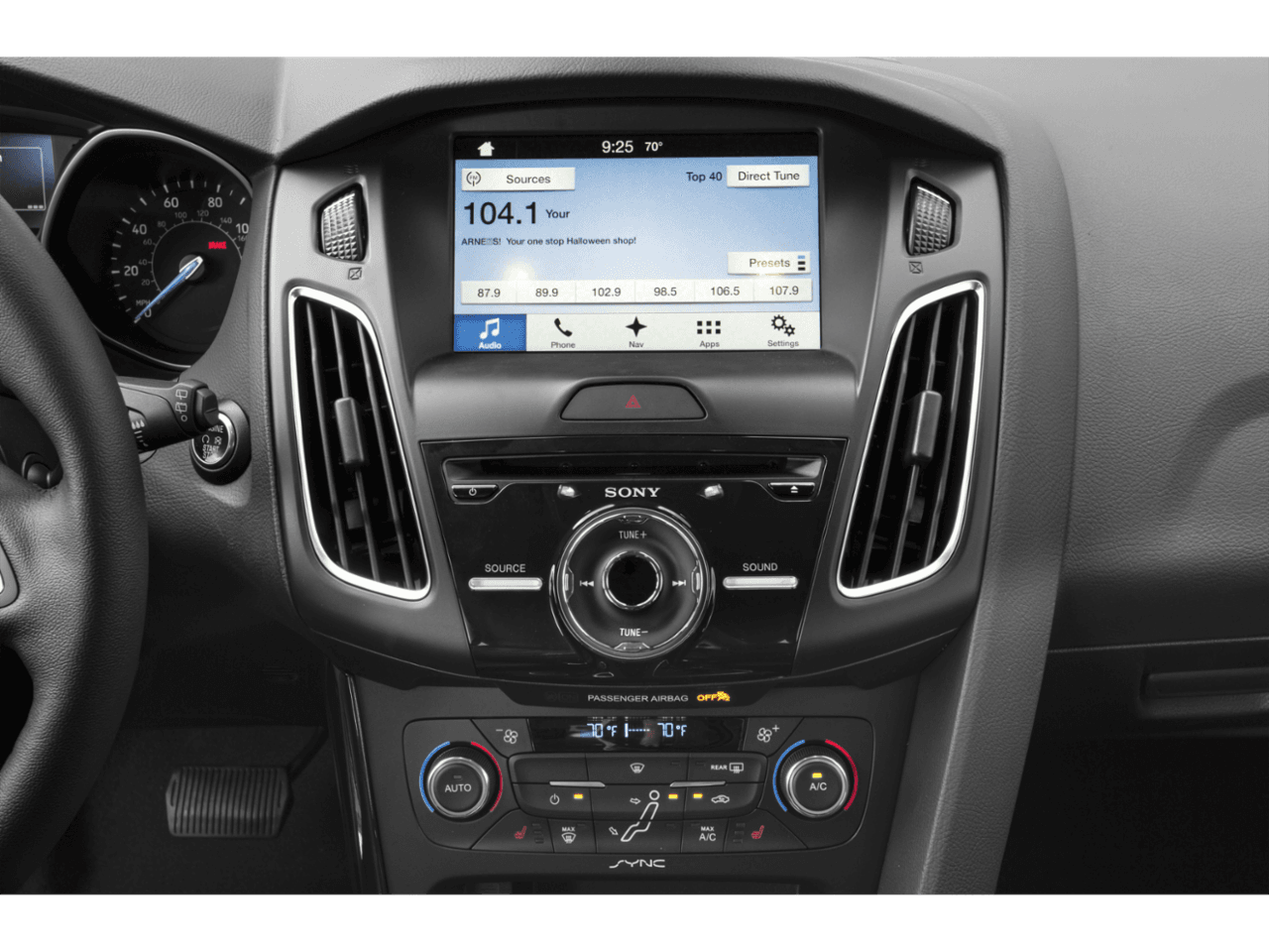 2018 Ford Focus Titanium Hatch - Interior Stereo System