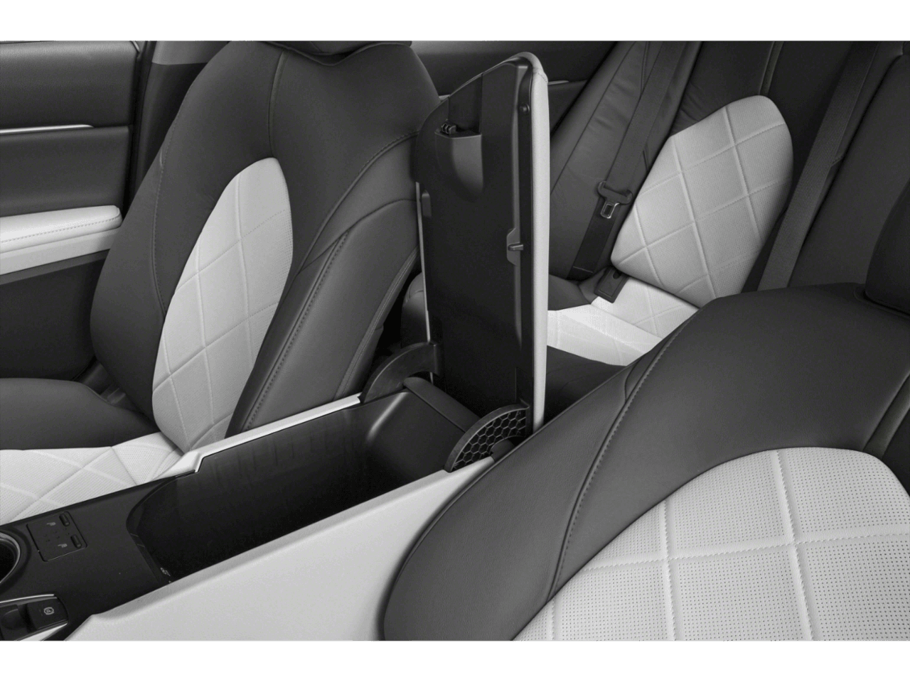 2018 Toyota Camry XLE V6 - Interior Center Storage Console