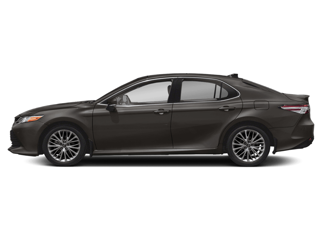 2018 Toyota Camry XLE V6 - Profile, facing to the left