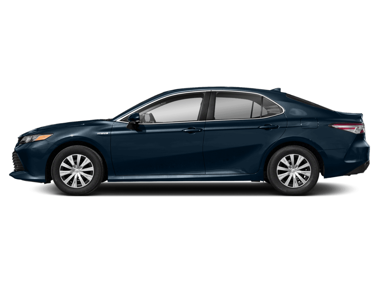 2018 Toyota Camry Hybrid LE - Profile, facing to the left