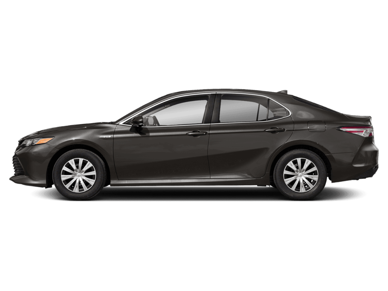 2018 Toyota Camry Hybrid LE - Profile, facing to the left