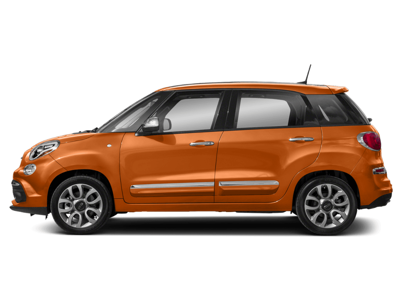 2018 FIAT 500L Trekking - Profile, facing to the left