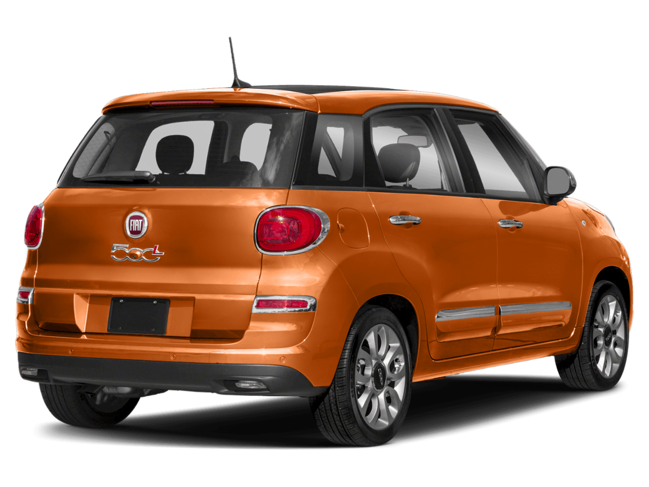 2018 FIAT 500L Trekking - Rear 3/4, facing to the right