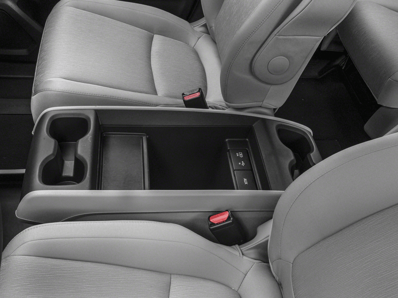 2018 Honda Odyssey LX - Interior Center Storage Console