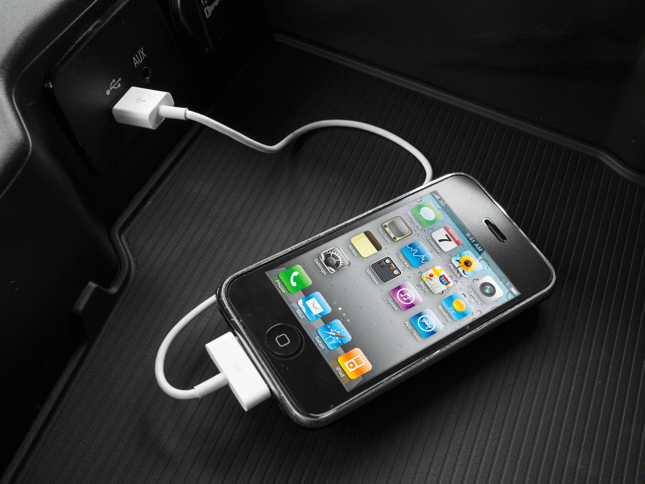 2018 Ram 3500 SLT - Interior iPod/MP3 Dock with Player