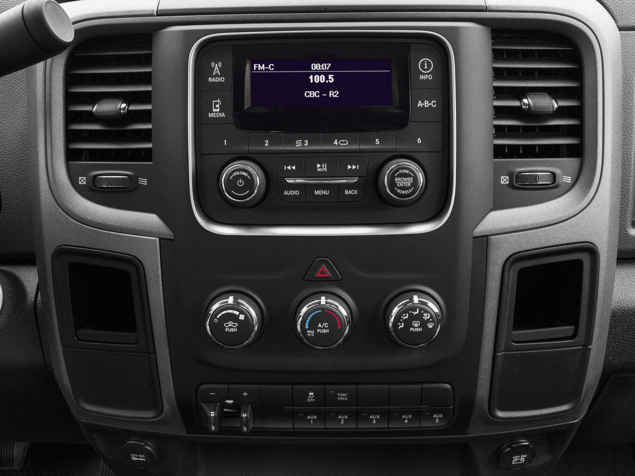 2018 Ram 3500 SLT - Interior Stereo System