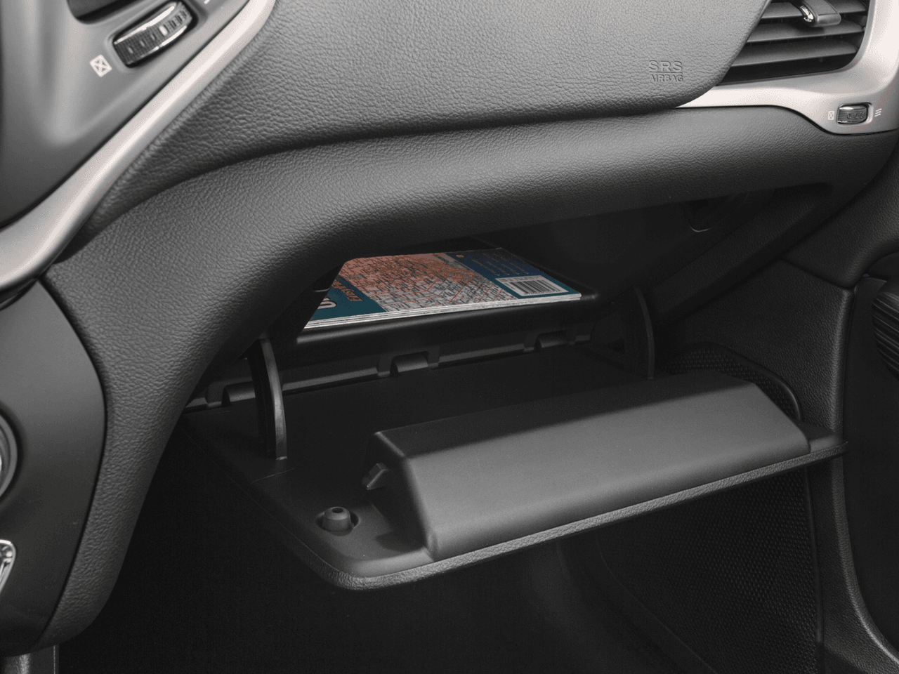 2018 Jeep Cherokee Limited - Interior Glove Box