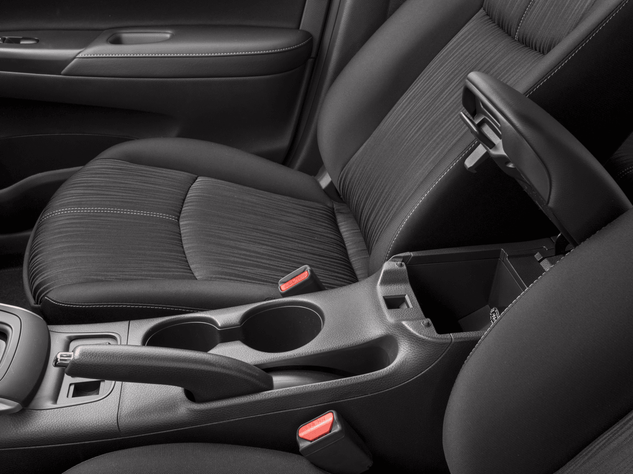 2018 Nissan Sentra SV - Interior Center Storage Console